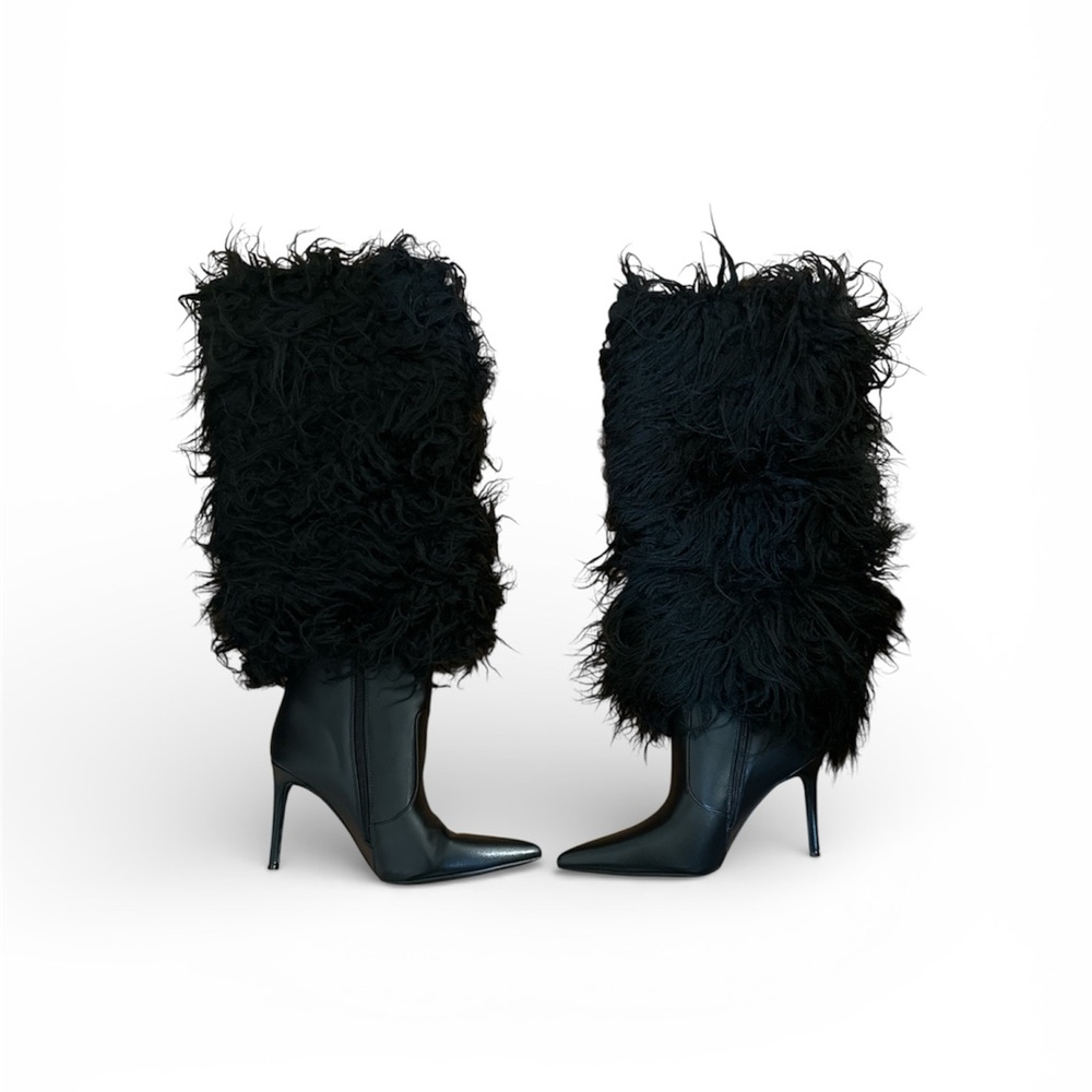Elegant Black Fur-Trimmed Women's Boots
